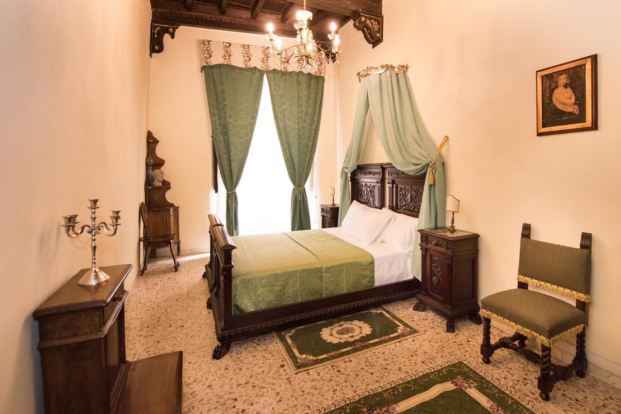 All'Ombra Della Torre Only Rooms Σιένα Εξωτερικό φωτογραφία