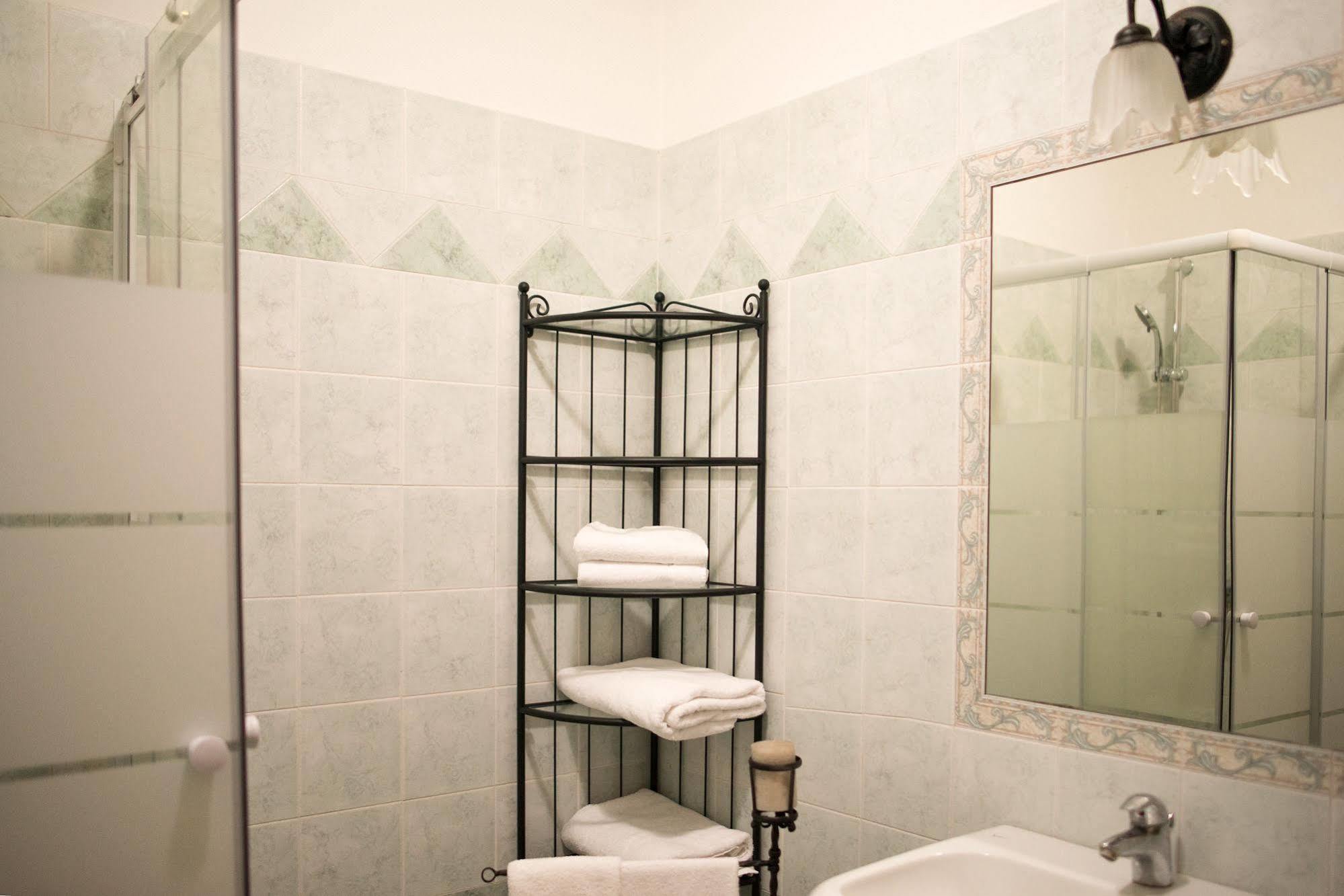 All'Ombra Della Torre Only Rooms Σιένα Εξωτερικό φωτογραφία